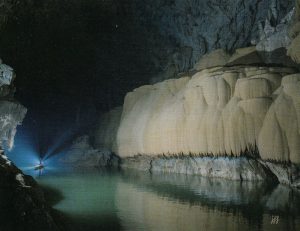 Grotte Tham Nam Fuaang, Laos
